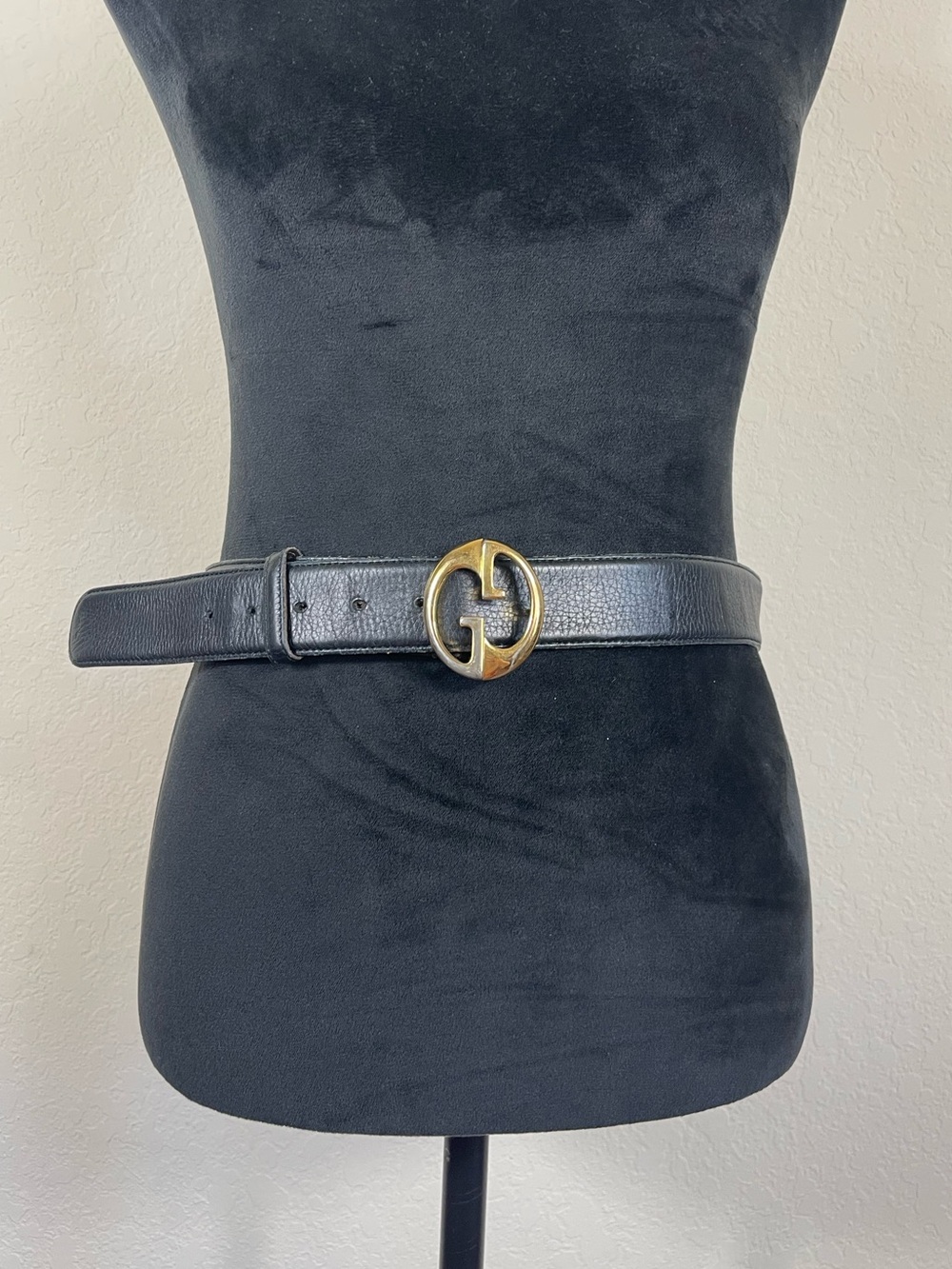 Gucci Black Leather Belt Interlocking G Gold Buckle Vintage Rare